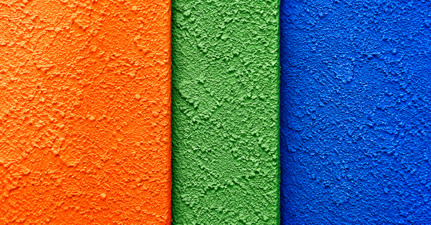 Superficies texturizadas en naranja, verde y azul